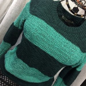 👡💄Ann Taylor LOFT long sleeve stripped sweater